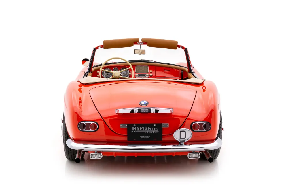 Очень редкий 67-летний BMW 507 оценили более чем в 1,5 миллиона долларов
