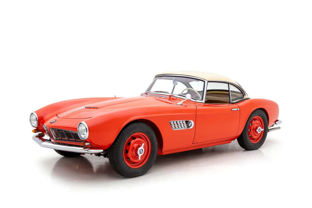 Очень редкий 67-летний BMW 507 оценили более чем в 1,5 миллиона долларов