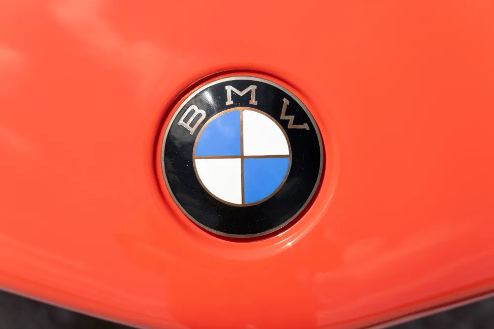 Очень редкий 67-летний BMW 507 оценили более чем в 1,5 миллиона долларов