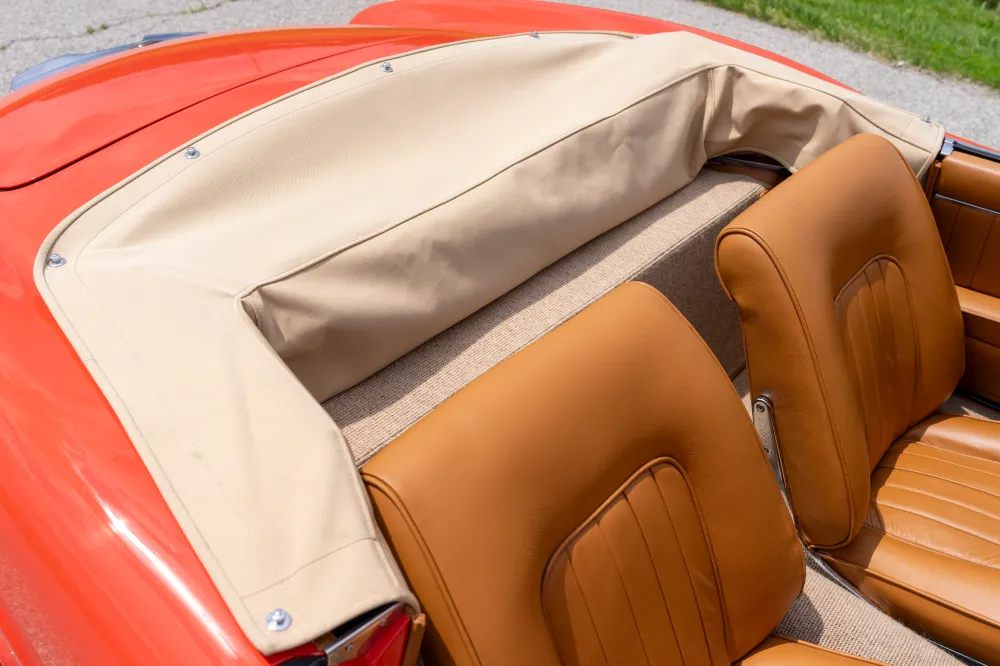 Очень редкий 67-летний BMW 507 оценили более чем в 1,5 миллиона долларов