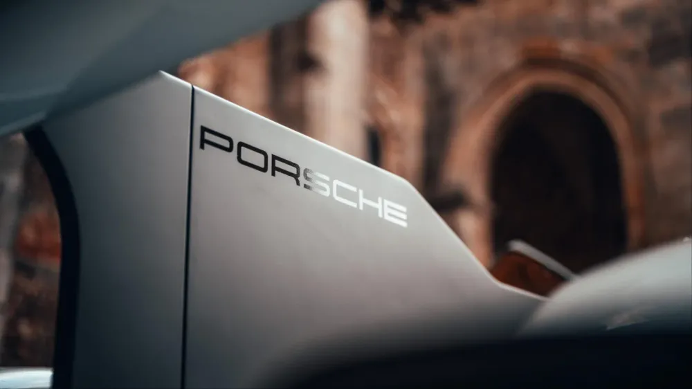 Porsche представила единственный в своём роде гиперкар 963 RSP для дорог общего пользования