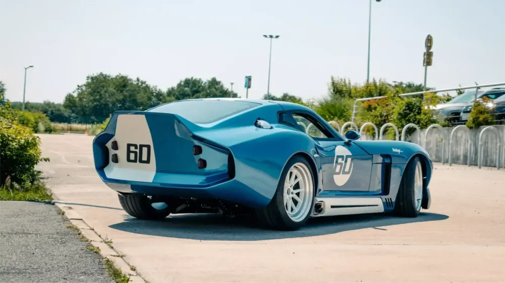 Французские студенты создали спорткар в стиле Shelby Daytona из 60-х
