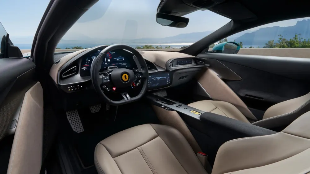 Ferrari представила новый переднемоторный гранд-турер Amalfi