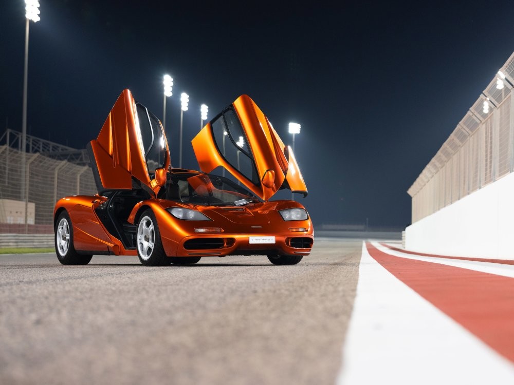 Коллекцию из 20 уникальных McLaren выставили на продажу