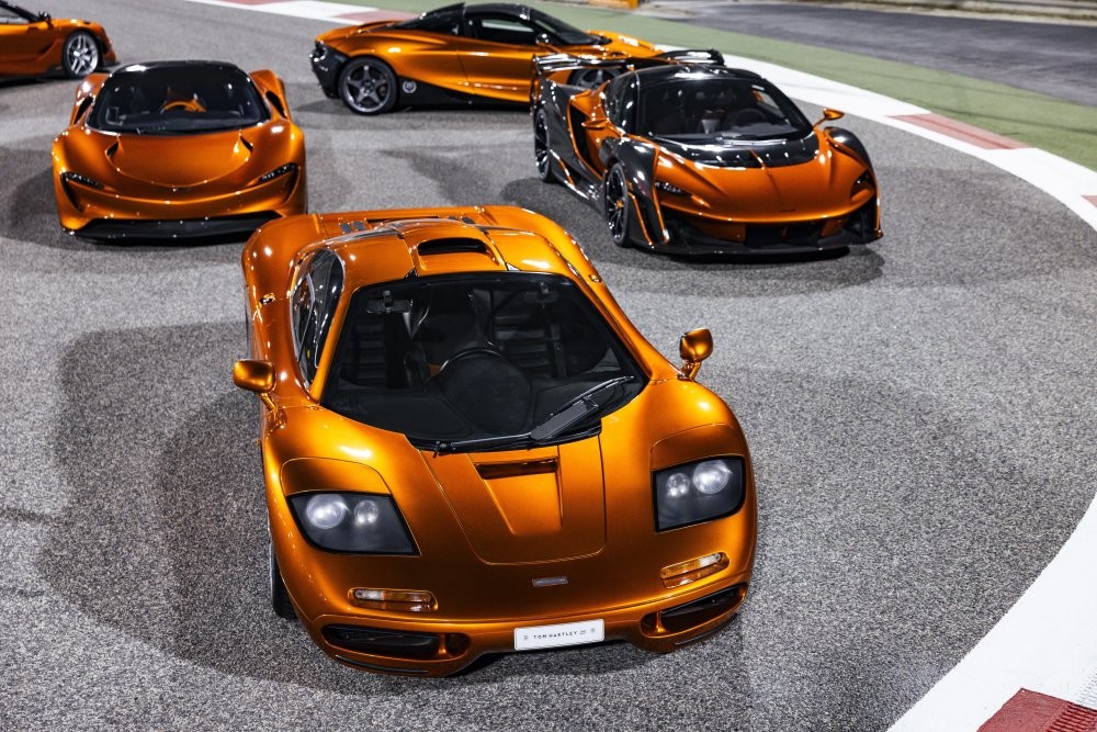 Коллекцию из 20 уникальных McLaren выставили на продажу