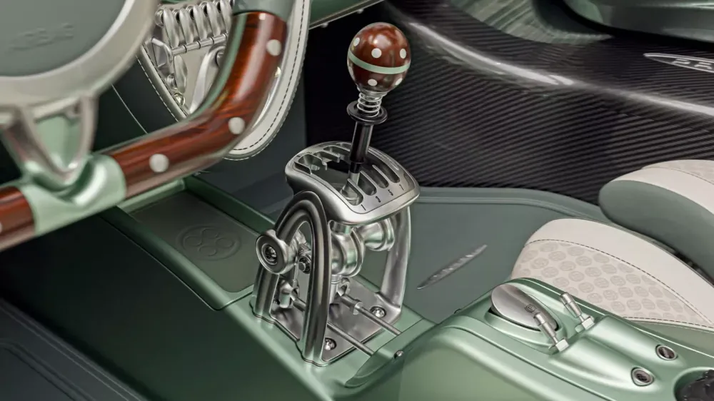 Pagani показала спидстер в стиле 1960-х стоимостью выше 8 миллионов евро