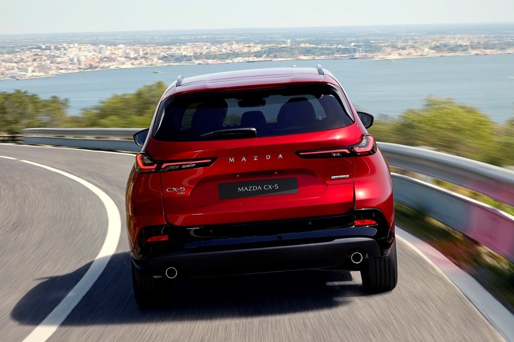 Mazda представила новое поколение кроссовера Mazda CX-5