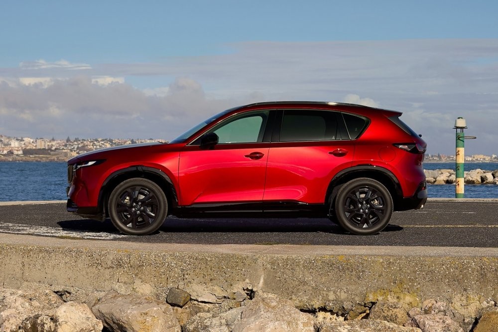 Mazda представила новое поколение кроссовера Mazda CX-5