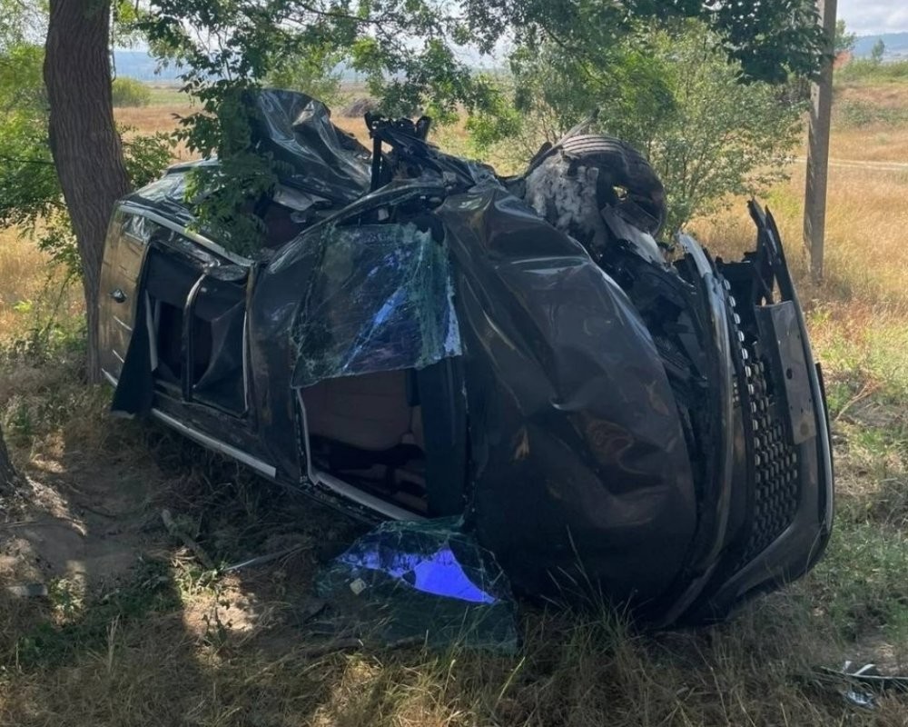 Ездить не умеет, но лезет на обгон