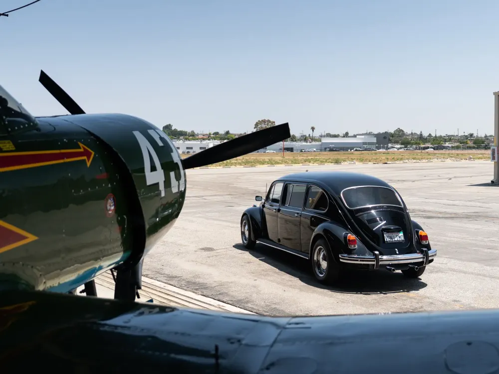 Уникальный лимузин VW Beetle по прозвищу Rollswagen пустят с молотка