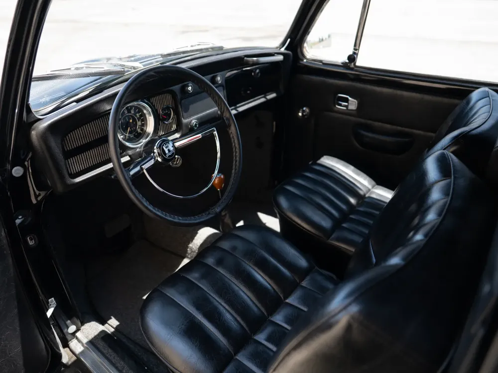 Уникальный лимузин VW Beetle по прозвищу Rollswagen пустят с молотка