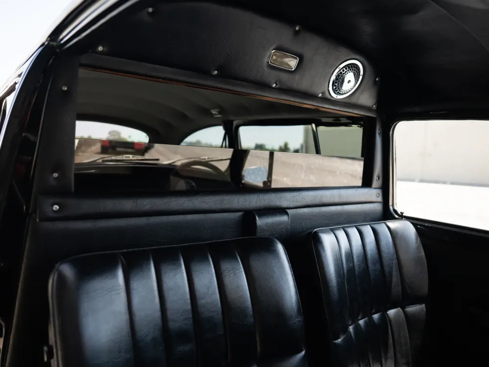 Уникальный лимузин VW Beetle по прозвищу Rollswagen пустят с молотка