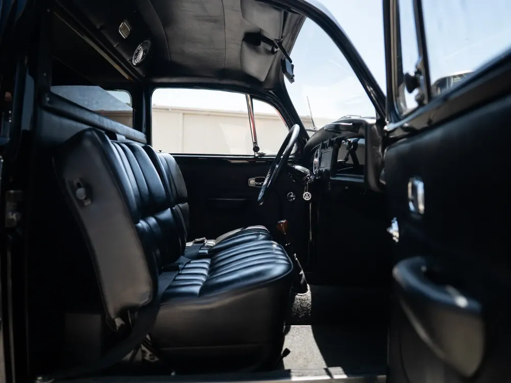 Уникальный лимузин VW Beetle по прозвищу Rollswagen пустят с молотка