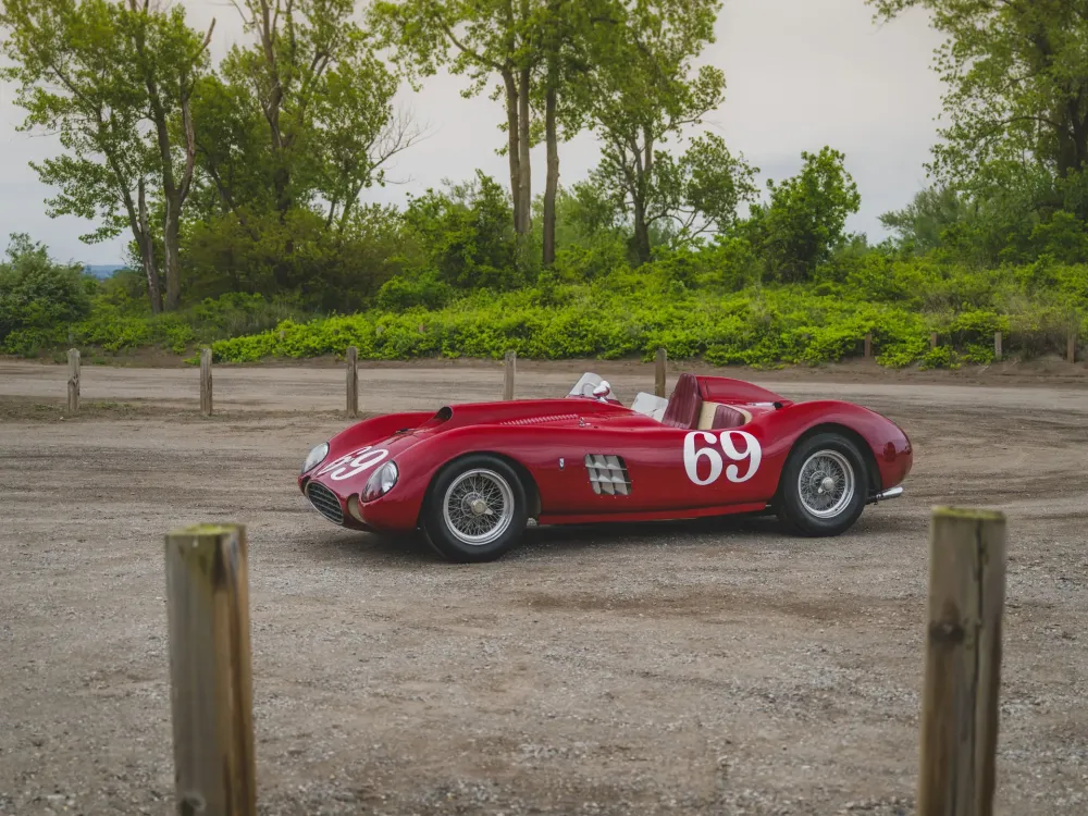 Уникальную Ferrari 1955 года, на которой ездил Кэрролл Шелби, выставят на аукцион