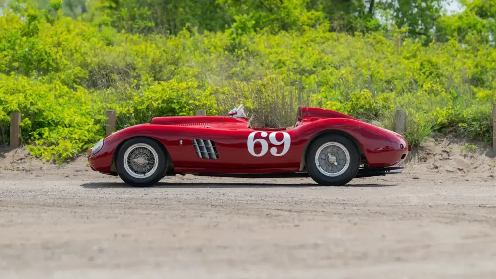 Уникальную Ferrari 1955 года, на которой ездил Кэрролл Шелби, выставят на аукцион