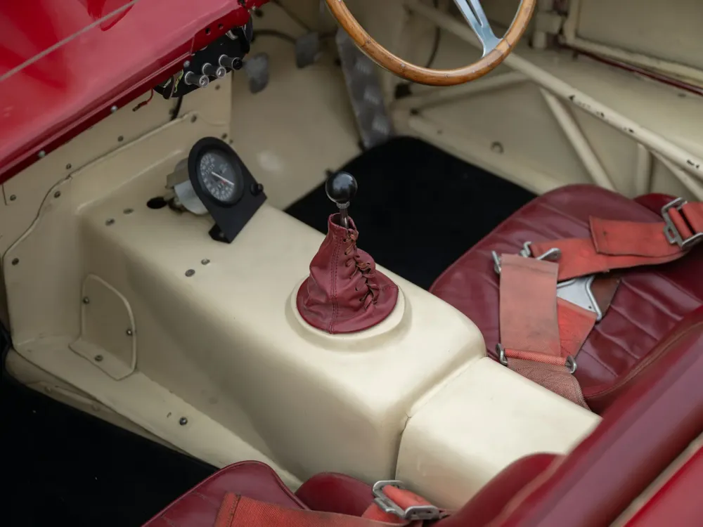 Уникальную Ferrari 1955 года, на которой ездил Кэрролл Шелби, выставят на аукцион