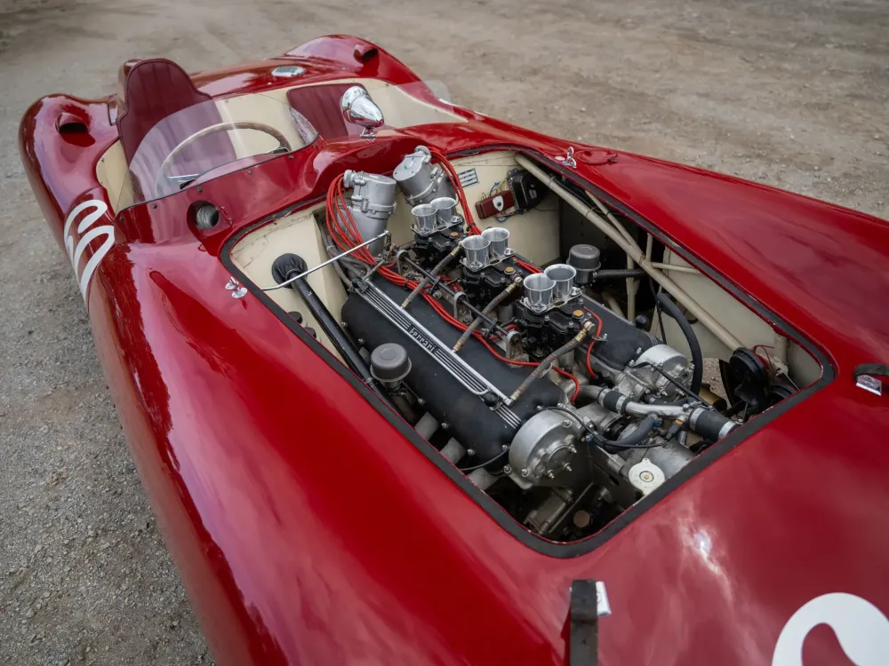 Уникальную Ferrari 1955 года, на которой ездил Кэрролл Шелби, выставят на аукцион