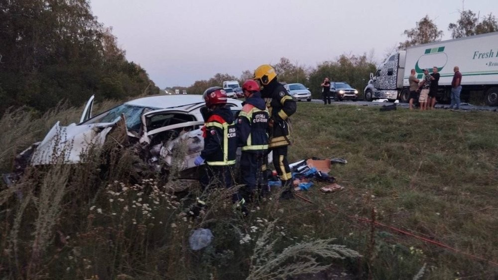 Выехала на встречную полосу в автомобиль с семьёй
