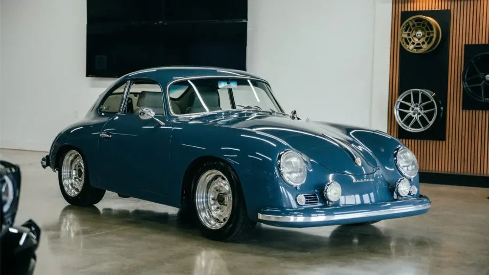 Один из первых Porsche оснастили большим мотором и выставили на продажу