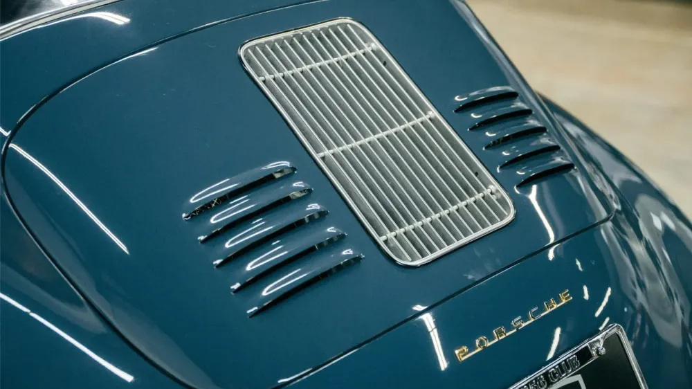 Один из первых Porsche оснастили большим мотором и выставили на продажу