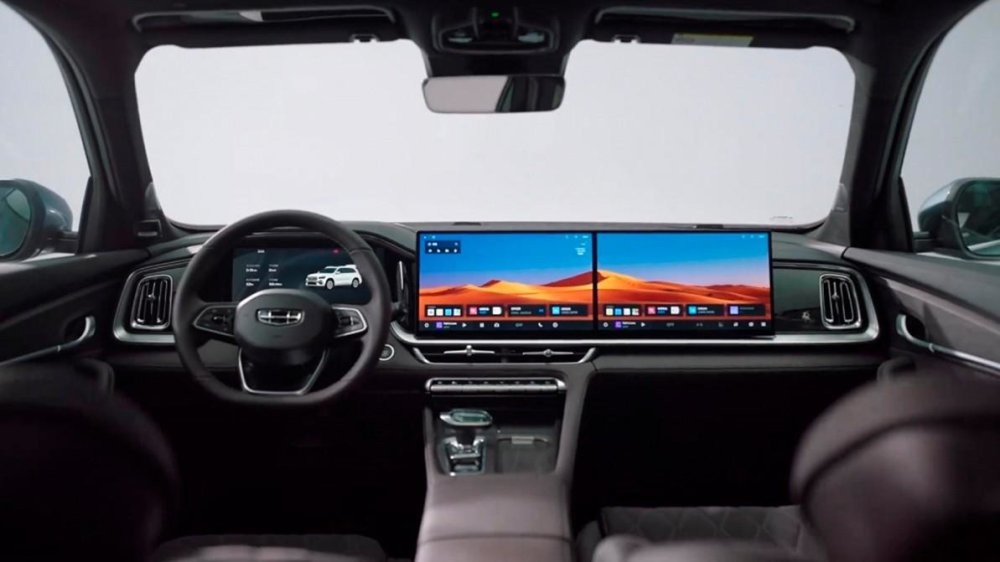 Обновлённый Geely Monjaro получил новый салон