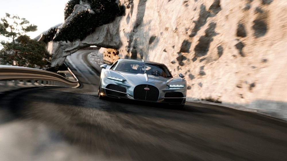 Глава Bugatti объяснил, почему не видит смысла в гибридах с турбомоторами