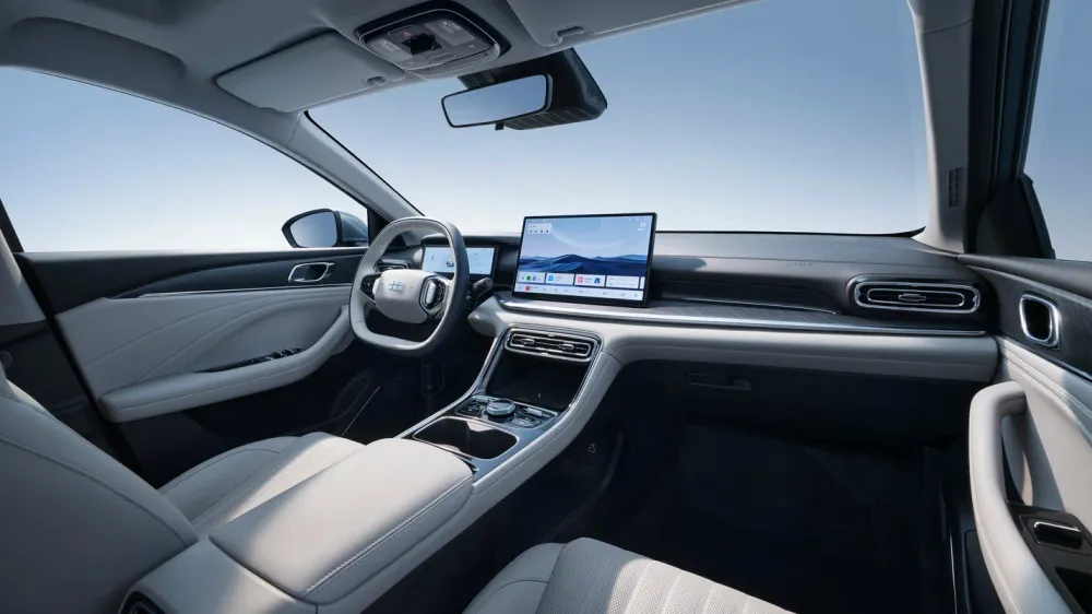 Гибрид Geely Galaxy Starshine 6 начал продаваться в Китае по цене LADA Granta