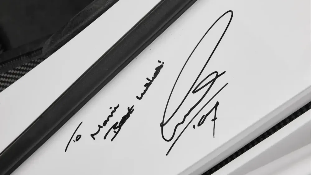 Очень редкий McLaren F1 из гаража султана Брунея пустят с молотка