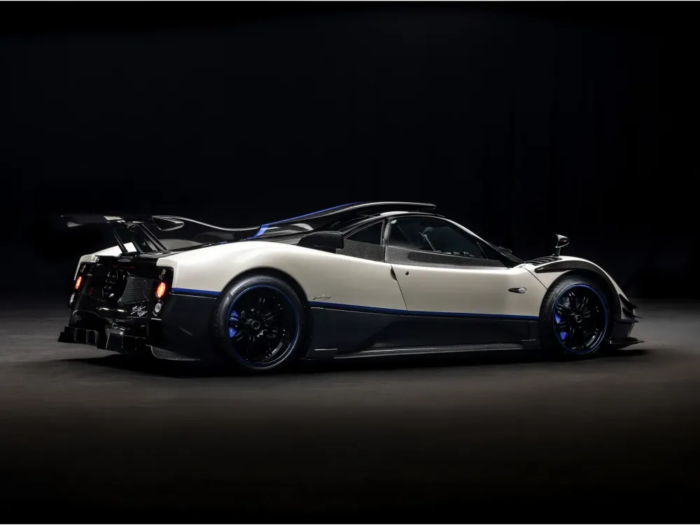 Уникальную Pagani Zonda планируют продать почти вдвое дороже, чем она стоила шесть лет назад