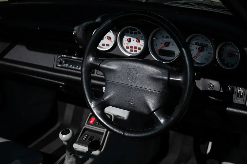 Редчайший кабриолет Porsche 911 Turbo (993) пустят с молотка
