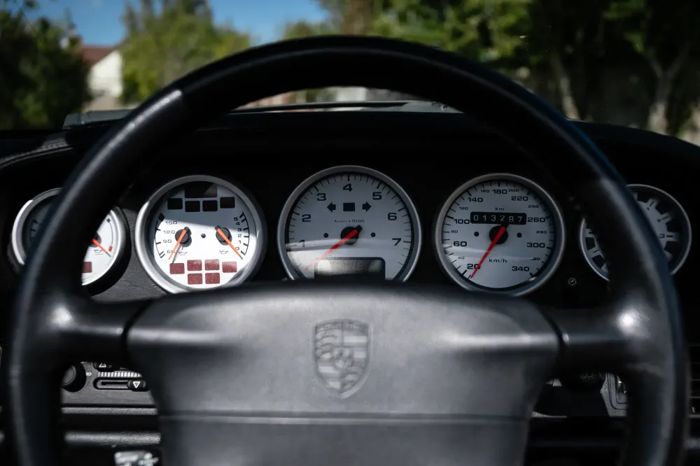 Редчайший кабриолет Porsche 911 Turbo (993) пустят с молотка