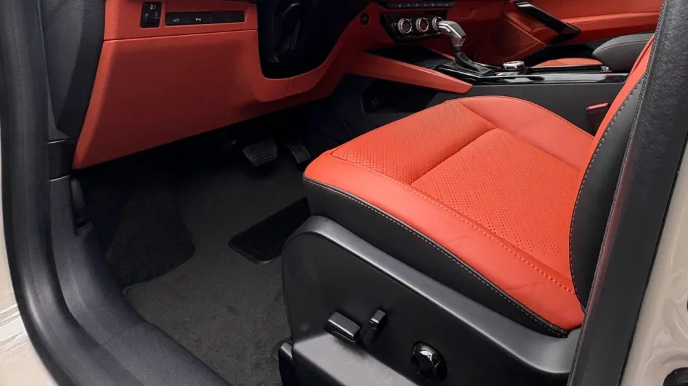 АвтоВАЗ запустил сборку кроссоверов Lada Azimut