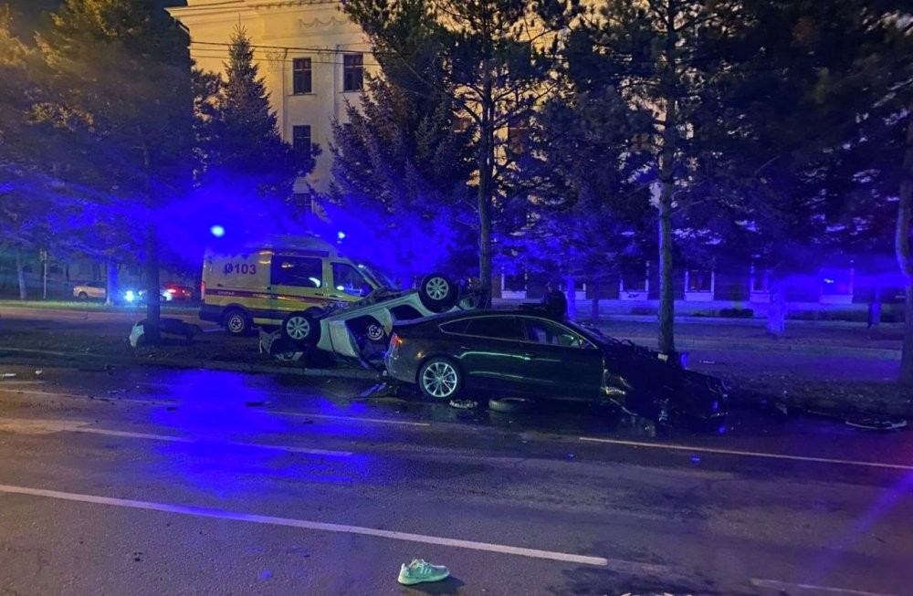 Пролетел на красный и отправил трёх человек на тот свет Пролетел на красный и отправил трёх человек на тот свет