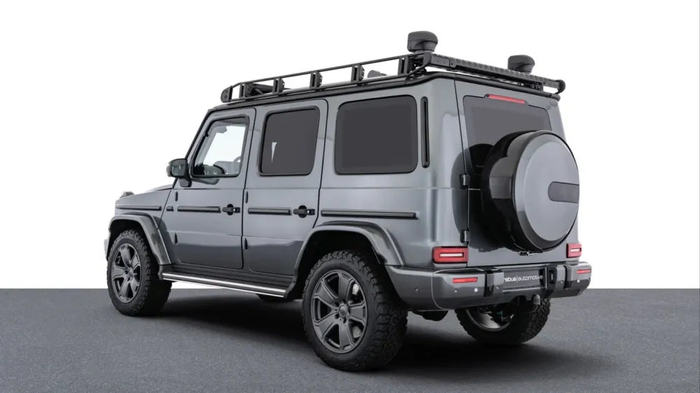Brabus выставил на продажу бронированную «капсулу времени» Mercedes-Benz G 500 Brabus выставил на продажу бронированную «капсулу времени» Mercedes-Benz G 500