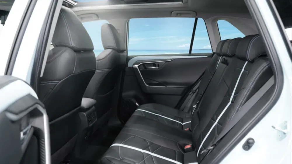 Toyota RAV4 перевыпустят в стиле старых внедорожников Chevrolet