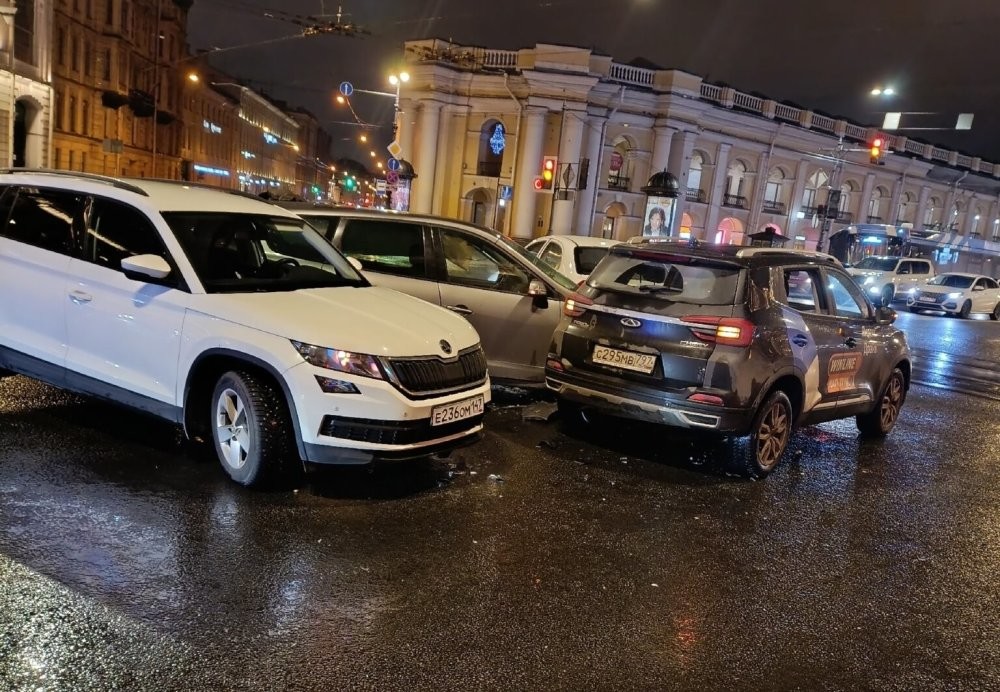 Очередной мощный штраф за проезд на красный в Санкт-Петерубрге Очередной мощный штраф за проезд на красный в Санкт-Петерубрге