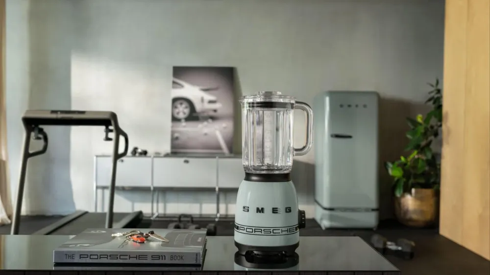 Компания Porsche выпустила холодильник, чайник и блендер Компания Porsche выпустила холодильник, чайник и блендер