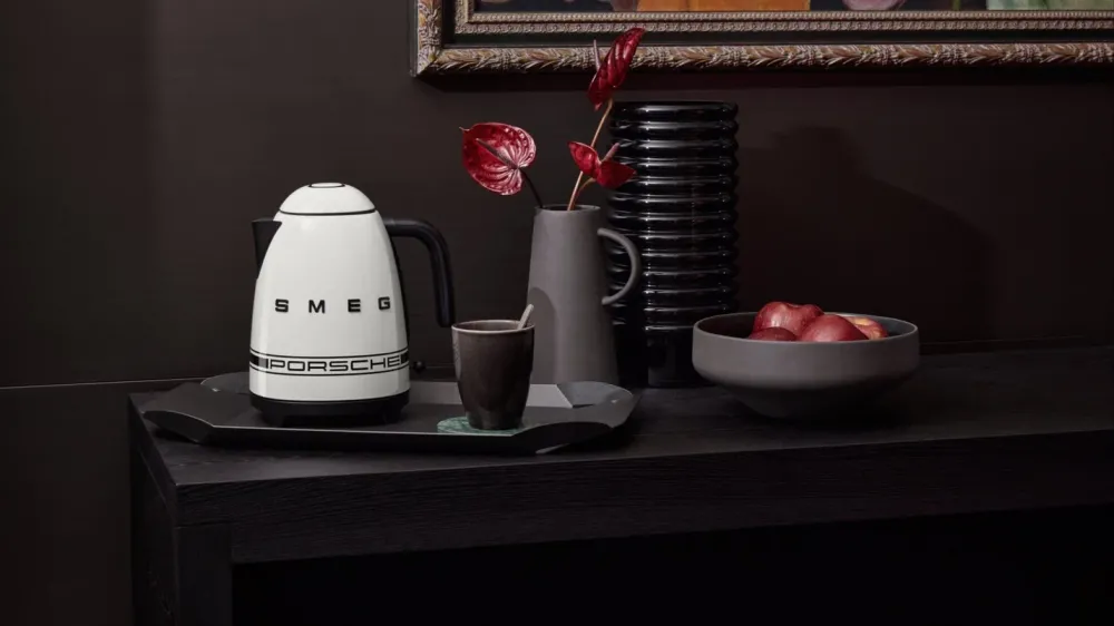Компания Porsche выпустила холодильник, чайник и блендер Компания Porsche выпустила холодильник, чайник и блендер
