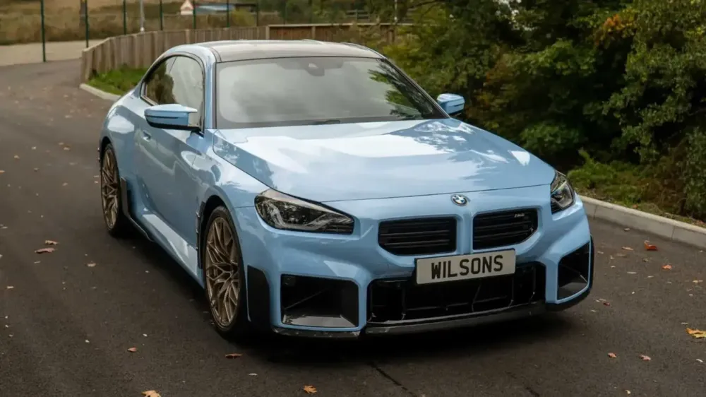 Шесть конфискованных премиальных и люксовых машин продадут на аукционе Шесть конфискованных премиальных и люксовых машин продадут на аукционе