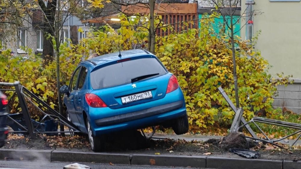Аккуратная женщина, никого не задела
