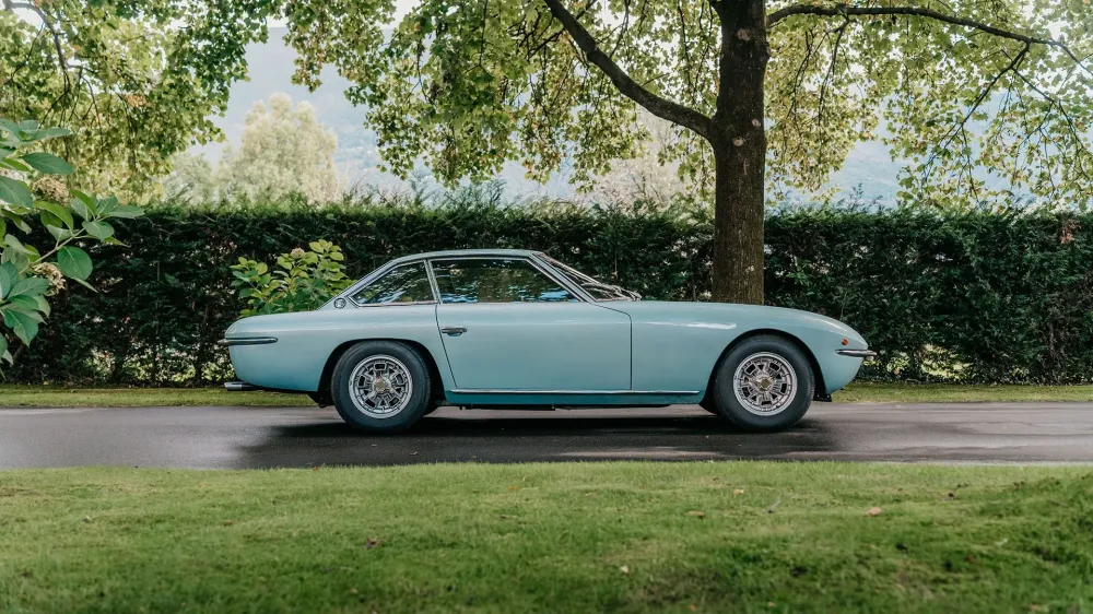 Раритетный Lamborghini из королевского гаража выставят на торги Раритетный Lamborghini из королевского гаража выставят на торги