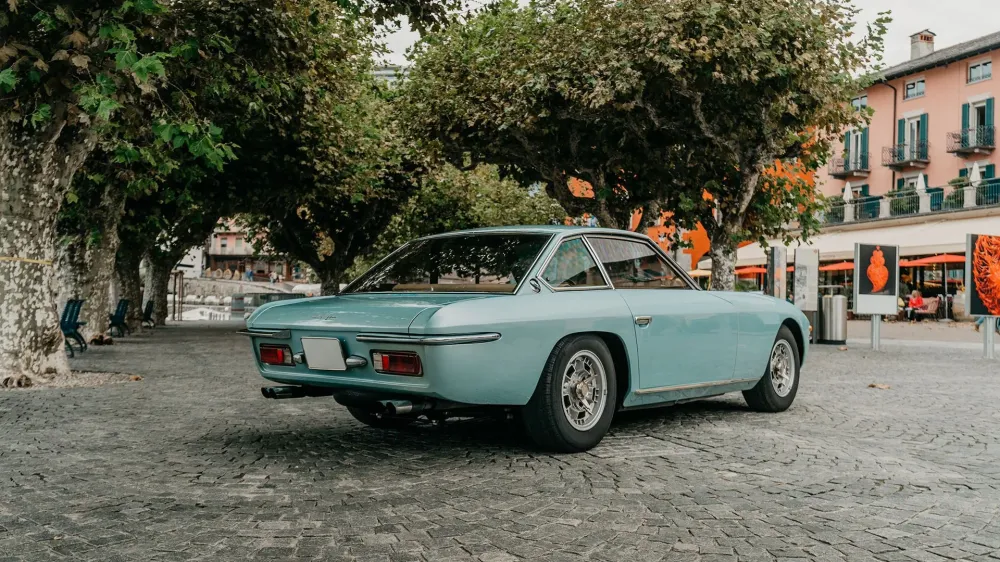 Раритетный Lamborghini из королевского гаража выставят на торги Раритетный Lamborghini из королевского гаража выставят на торги