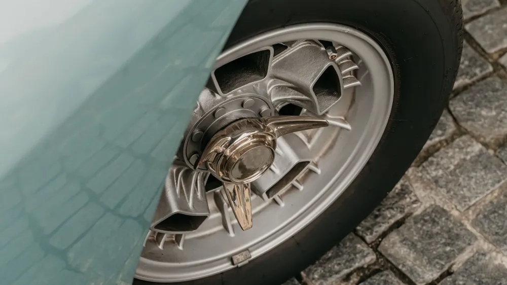 Раритетный Lamborghini из королевского гаража выставят на торги Раритетный Lamborghini из королевского гаража выставят на торги