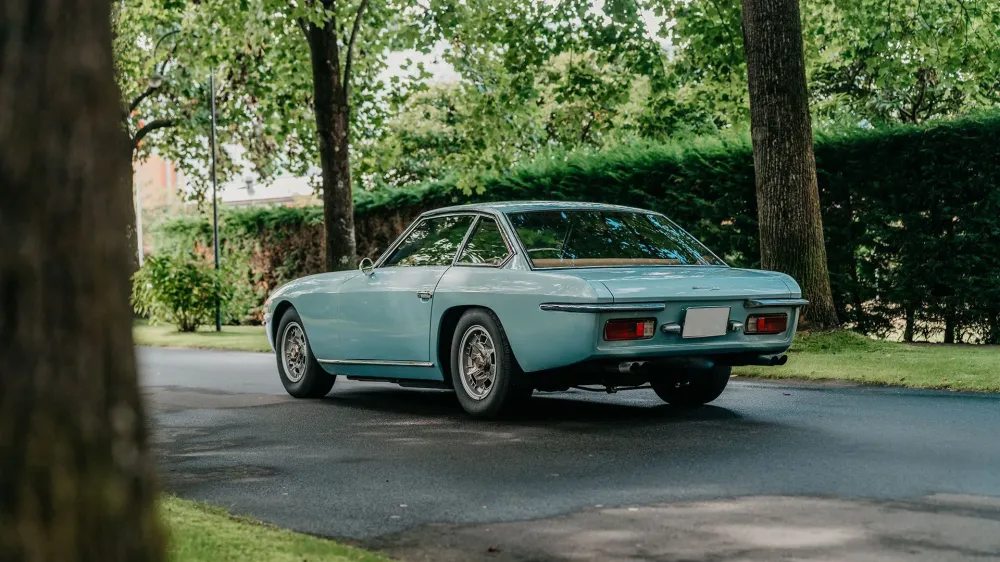 Раритетный Lamborghini из королевского гаража выставят на торги Раритетный Lamborghini из королевского гаража выставят на торги