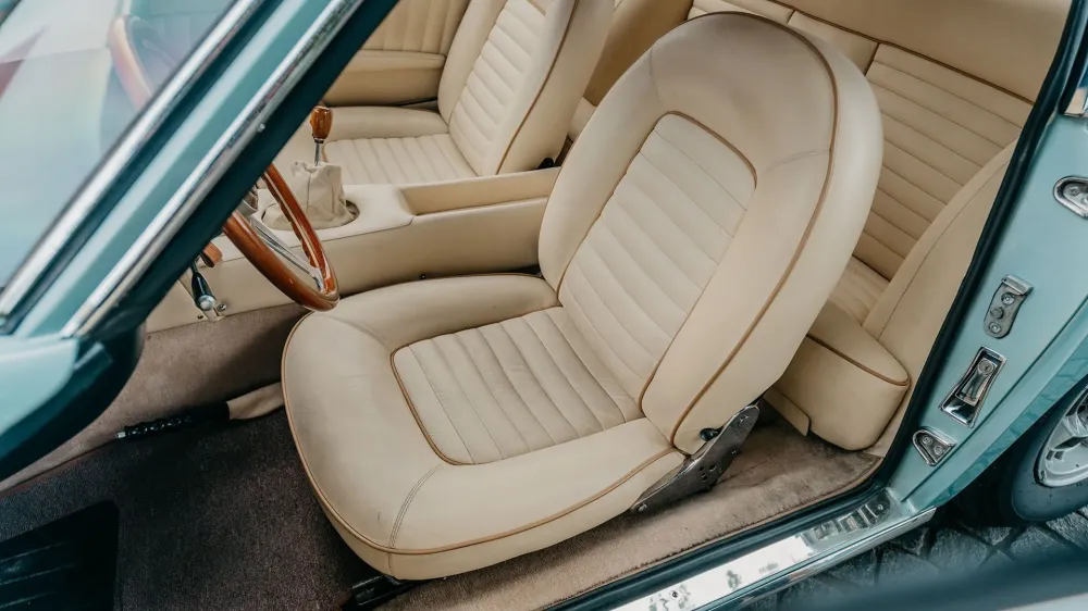 Раритетный Lamborghini из королевского гаража выставят на торги Раритетный Lamborghini из королевского гаража выставят на торги