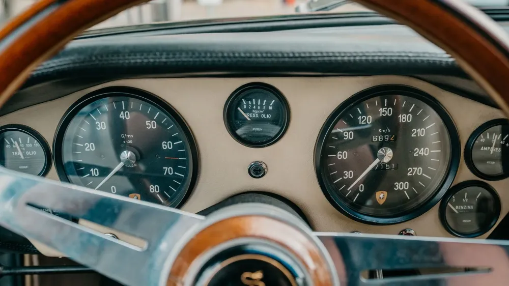 Раритетный Lamborghini из королевского гаража выставят на торги Раритетный Lamborghini из королевского гаража выставят на торги