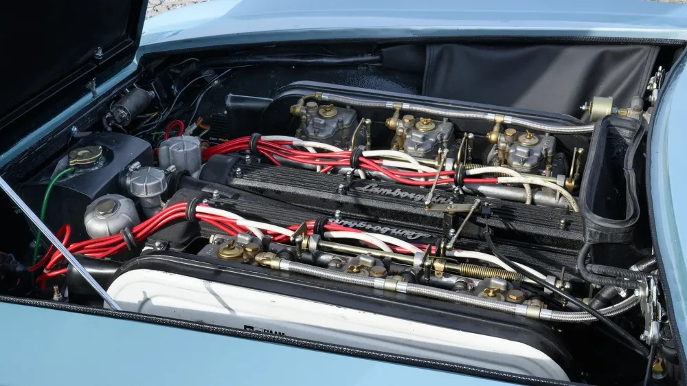Раритетный Lamborghini из королевского гаража выставят на торги Раритетный Lamborghini из королевского гаража выставят на торги