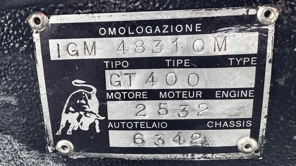 Раритетный Lamborghini из королевского гаража выставят на торги Раритетный Lamborghini из королевского гаража выставят на торги