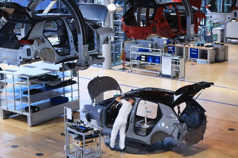 Не одно так другое - европейским автозаводам грозит остановка производства из-за дефицита чипов Не одно так другое - европейским автозаводам грозит остановка производства из-за дефицита чипов