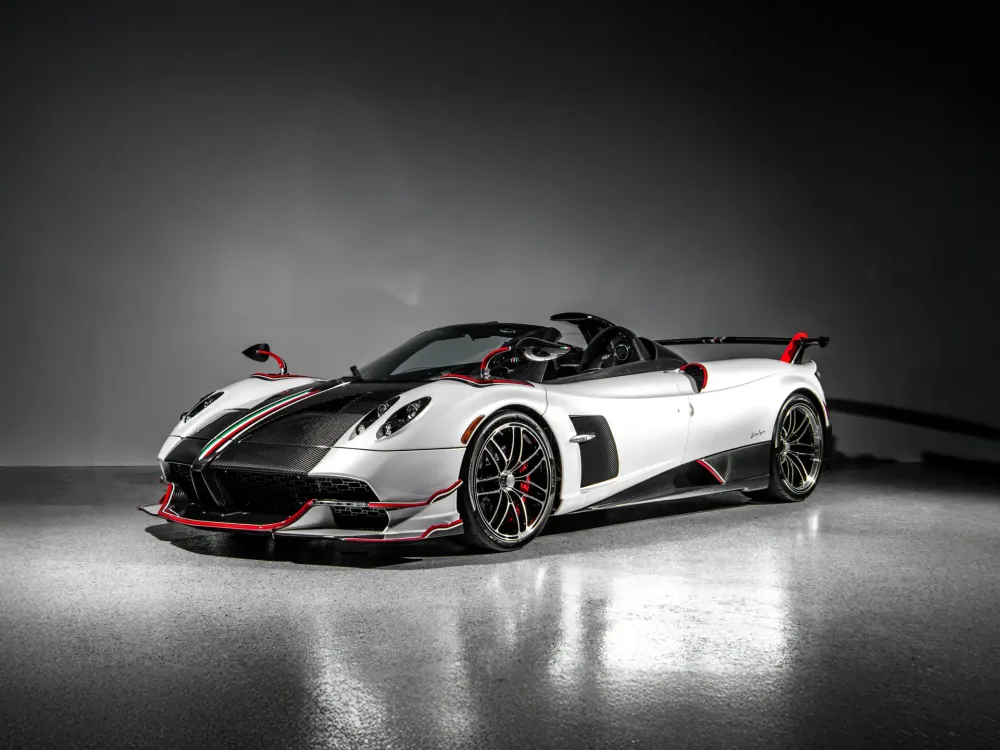 Последний из родстеров Pagani Huayra BC хотят продать за 5,7-6 миллионов долларов